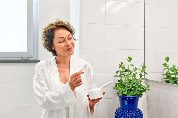 Quelle influence le contrôle continu de l'hydratation a-t-il sur les performances des marathoniens ?